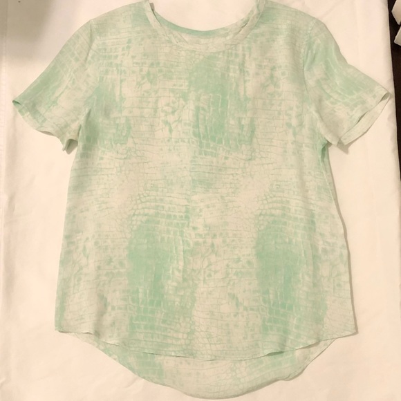 Green & White Animal Print Blouse - Picture 1 of 2